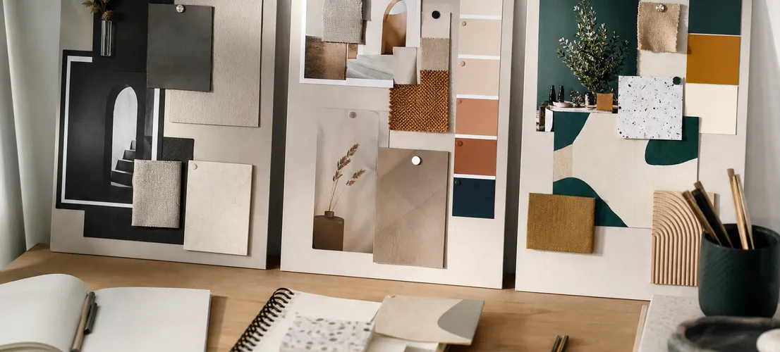 Tres moodboards de marca con estilos distintos, representando la falta de coherencia antes de unificar SEO, social y branding